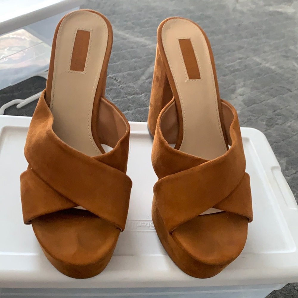 Forever 21 mule crisscross heel sandal